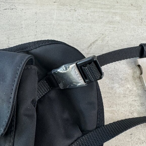 ALMOST NEW Authentic Prada Logo Buckle Dog Harness - size (S/M) in black - Picture 3 of 5